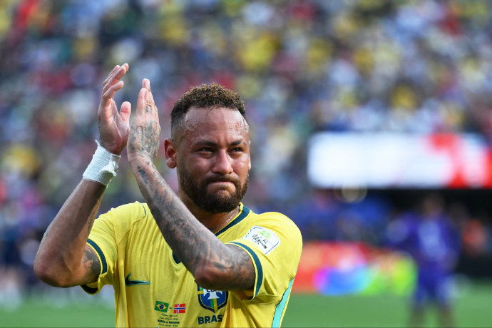 Het doelpunt van Neymar was niet genoeg om Brazilië de overwinning te redden